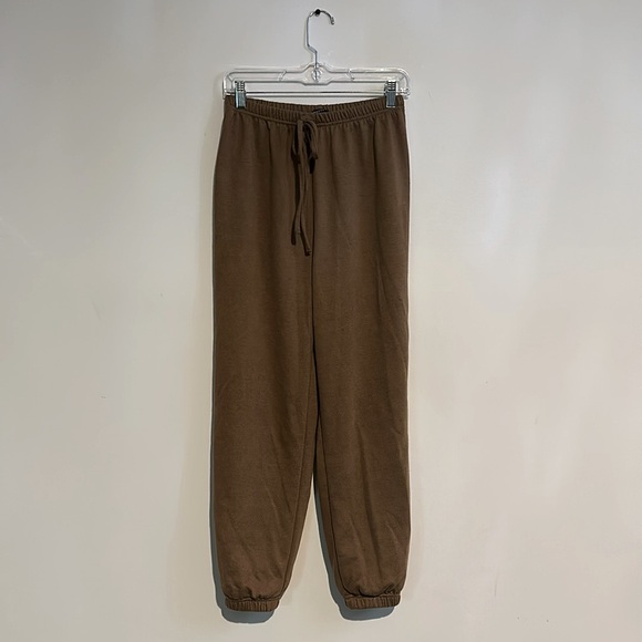 HYFVE Hoodie & Sweatpants - Picture 6 of 9